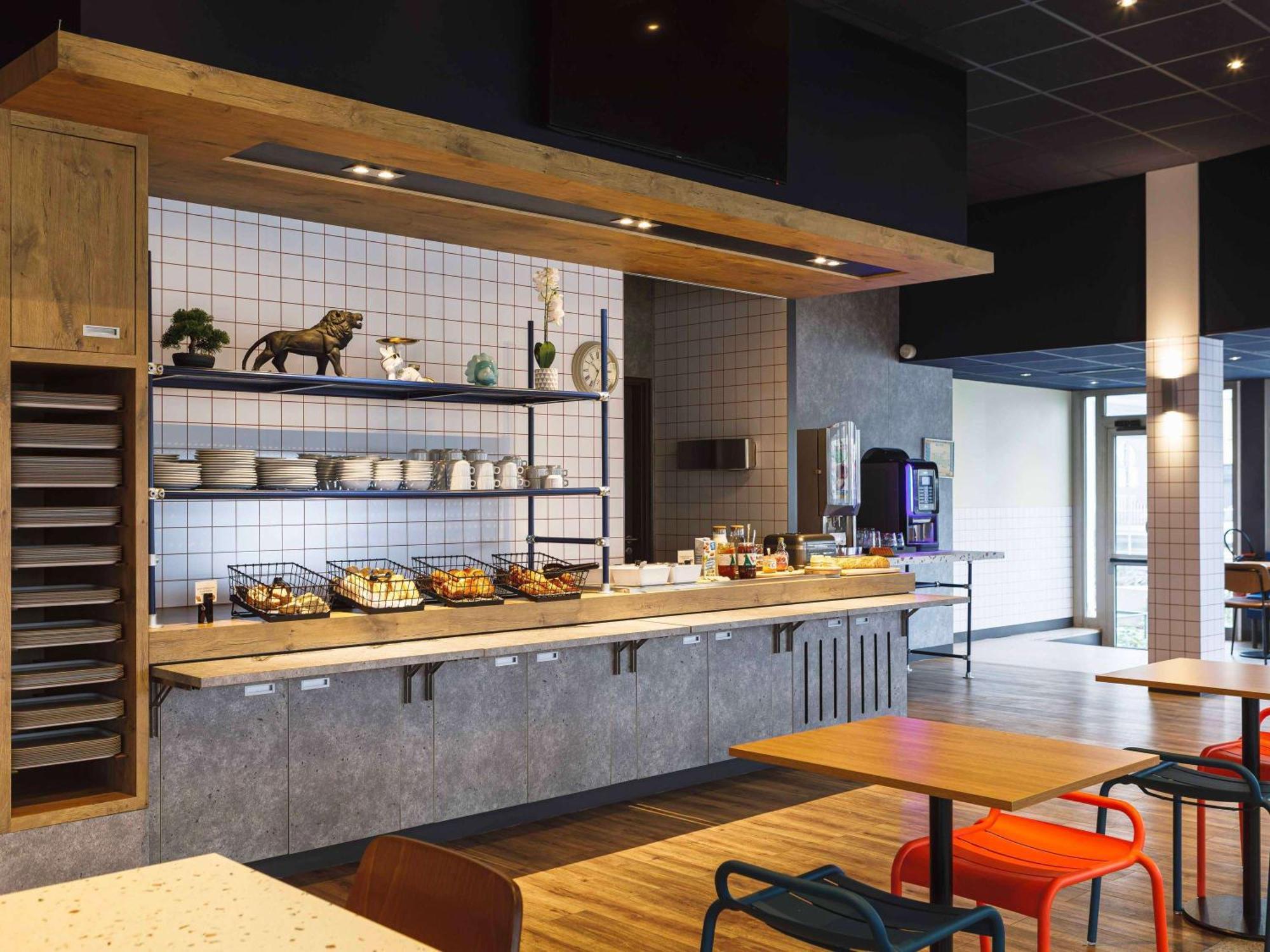 Ibis Budget Lyon Вийёрбан Экстерьер фото